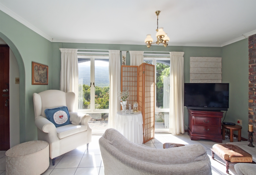To Let 3 Bedroom Property for Rent in Glencairn Western Cape